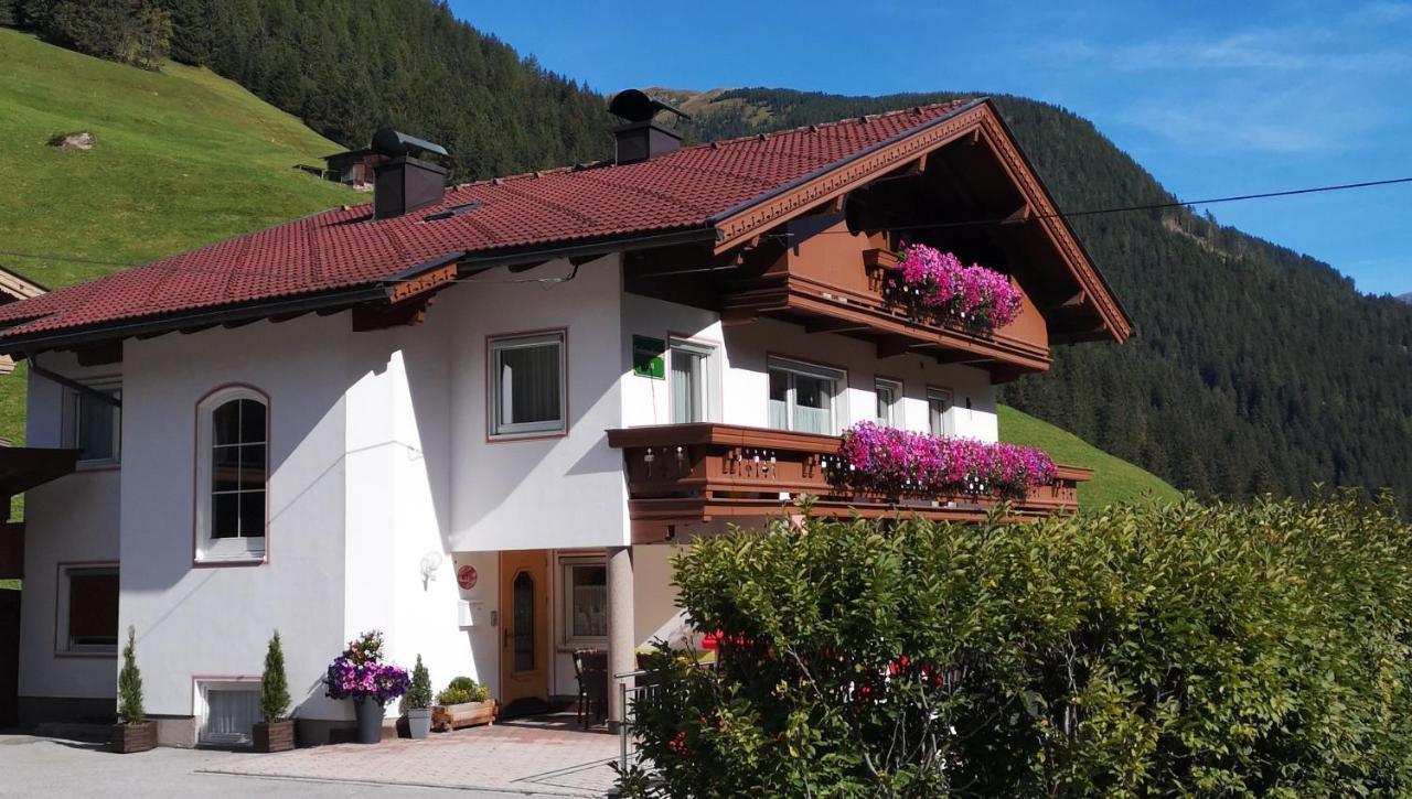 Ferienwohnung Alpenheim Тукс Экстерьер фото