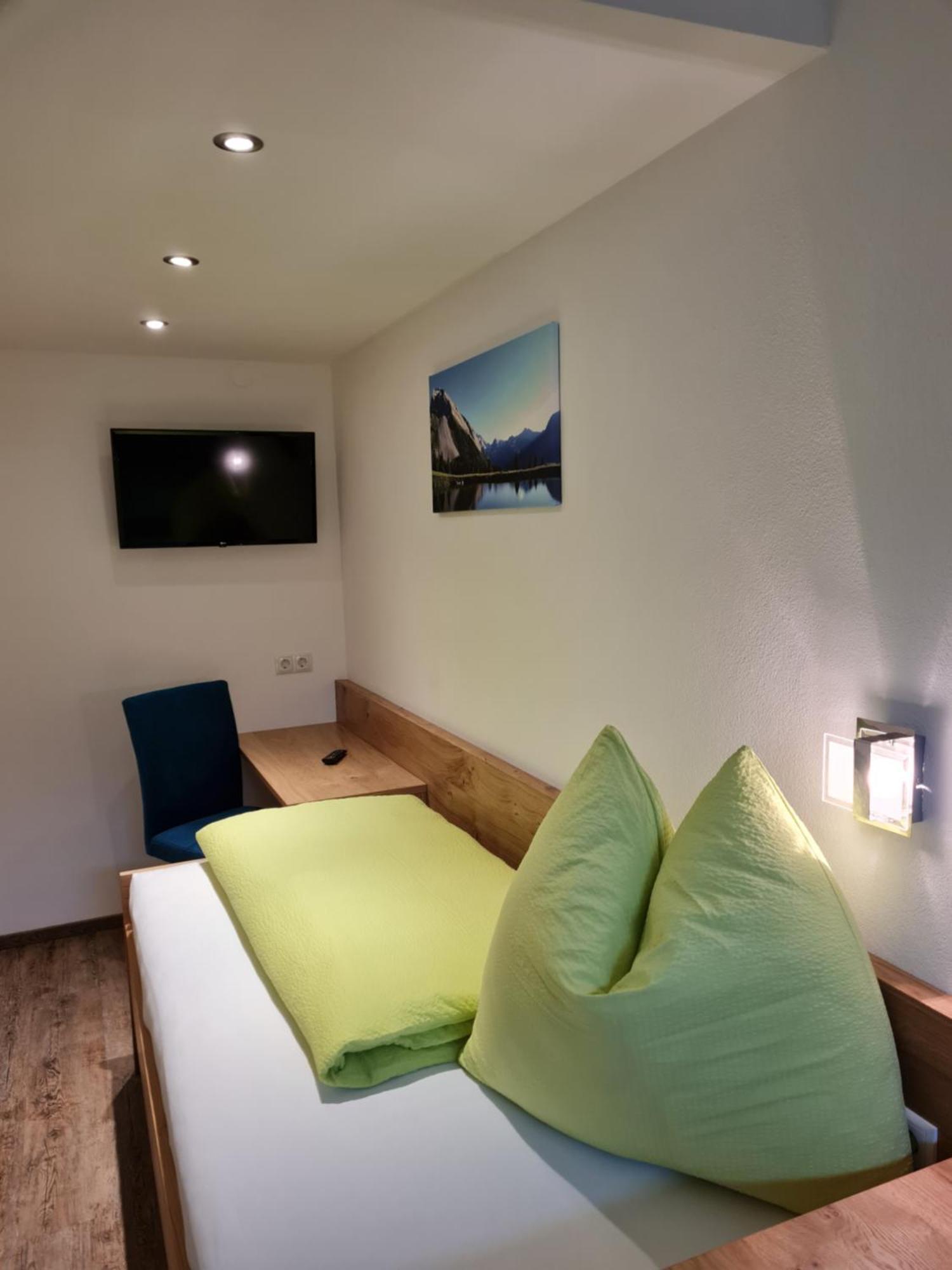 Ferienwohnung Alpenheim Тукс Номер фото